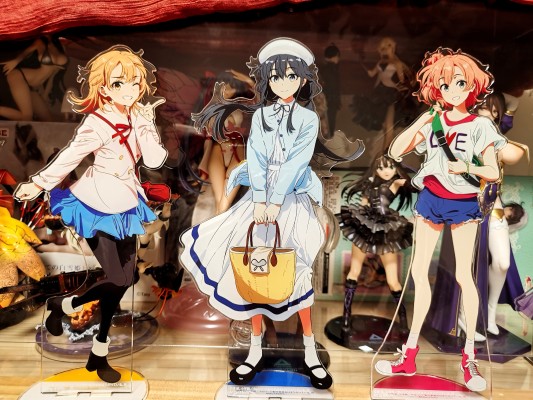 一色彩羽 星空礼服