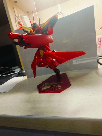 HI-METAL R  超时空要塞7 VF-19改 烈焰女武神