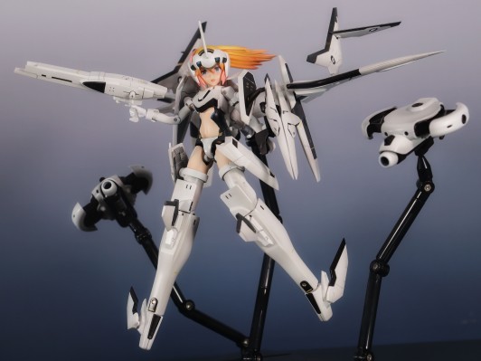 女神装置 武装神姬 安瓦尔 2阶