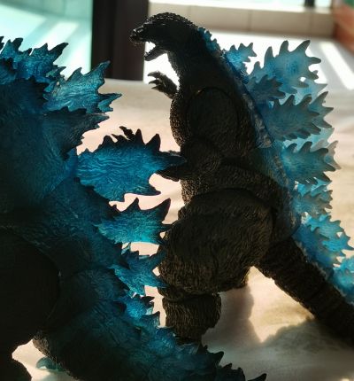 S.H.MonsterArts  哥斯拉大战机械哥斯拉2 哥斯拉（生赖范义海报版）