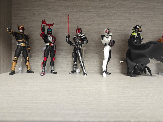 S.H.Figuarts（真骨雕制制法）假面骑士双骑 獠牙王牌形态（风都侦探改编动画纪念版）