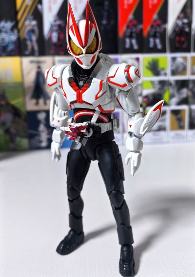 S.H.Figuarts 假面骑士极狐 推进器形态三代