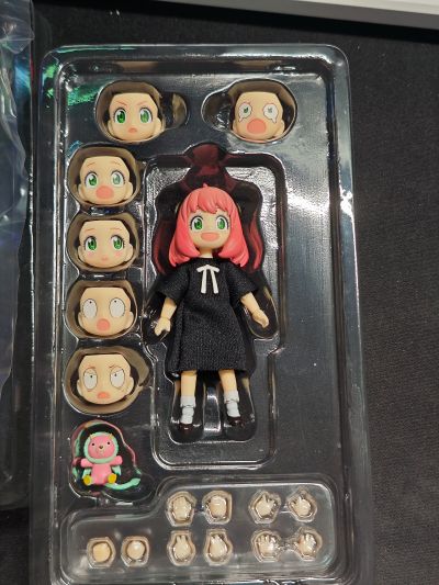 S.H.Figuarts 阿尼亚·福杰 -便装版本-