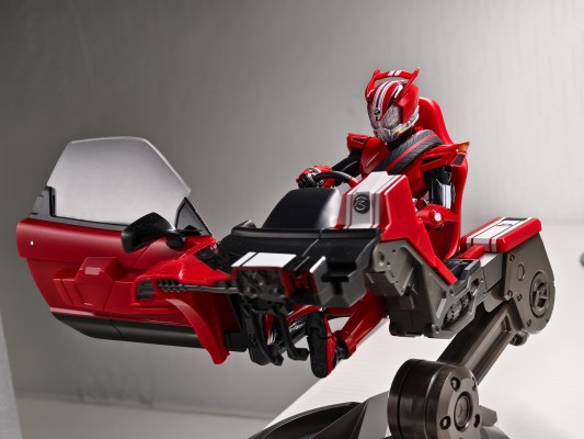 S.H.Figuarts 假面骑士驰骑 假面骑士驰骑 飙速型