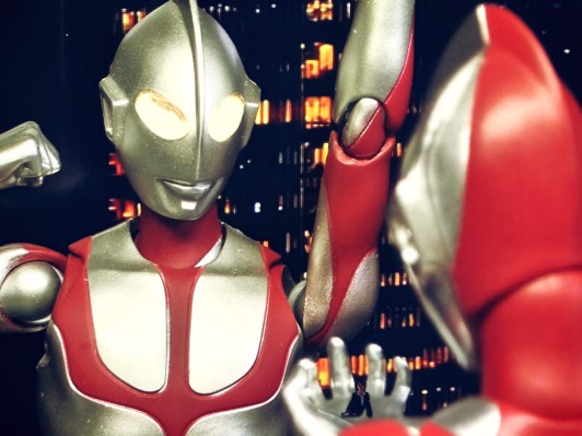 MAFEX  编号207 新·奥特曼 奥特曼 豪华版