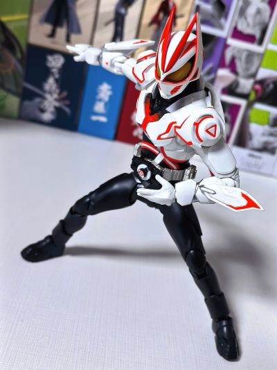 S.H.Figuarts 假面骑士极狐 推进器形态三代