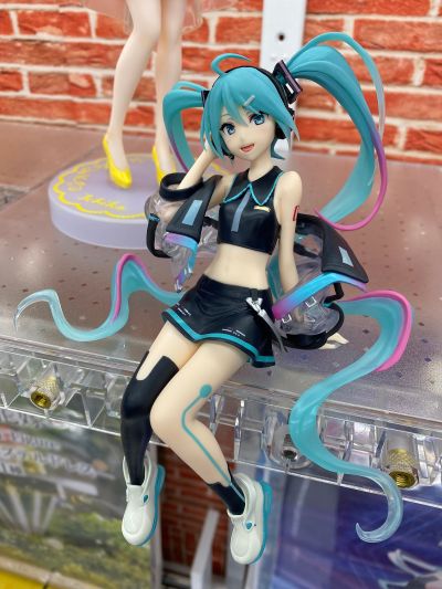 初音未来 压泡面人偶-炫彩科技款-