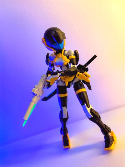 30MM 1/144 EXM-H15D 亚琪露比（D型）