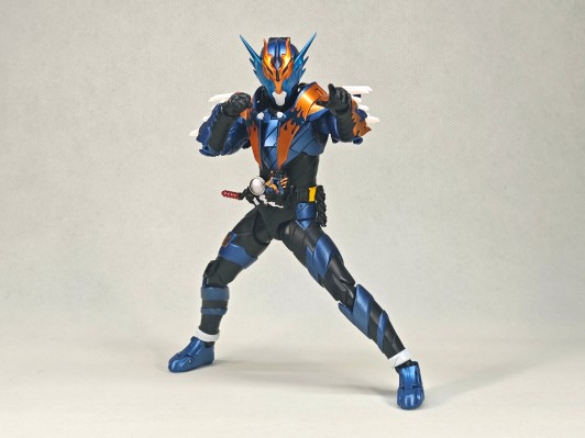 S.H.Figuarts 假面骑士克罗兹 平成世代版