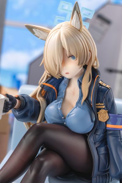 蔚蓝档案 尾刃康纳 休憩中