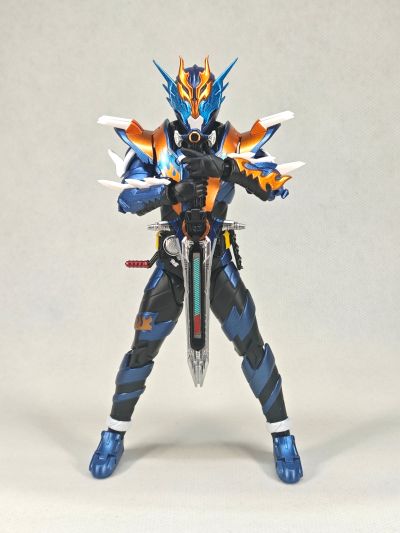 S.H.Figuarts 假面骑士克罗兹 平成世代版