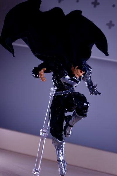 惊奇山口式 编号027EX DC 超人（经典黑）