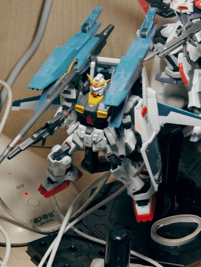 HGUC 机动战士Z高达 1/144 RX-178+FXA-05D 超级高达
