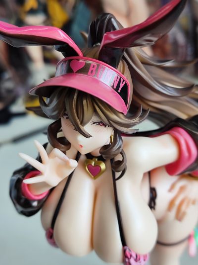 芹香 泳装兔女郎