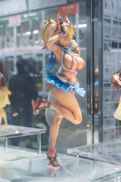 梦幻之星：伊多拉传说 珍妮 纯真夏日（中立虚众）