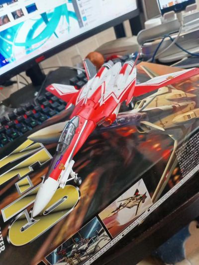 超时空要塞F 1/72 VF 25F/S 弥赛亚