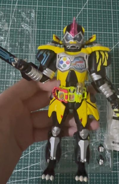 S.H.F 假面骑士：艾克赛德  假面骑士狂飙 猎人摩托玩家 等级5