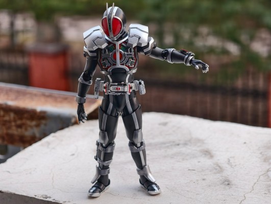 S.H.Figuarts（真骨雕制法） 假面骑士555 加速形态