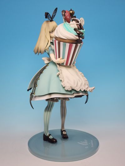 爱丽丝梦游仙境