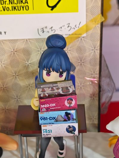 摇曳露营△ 志摩凛 买下去了