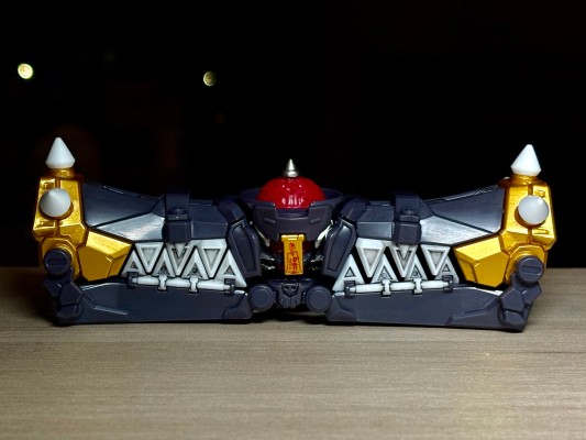 基因干涉系列 尸者永生 僵尸装甲