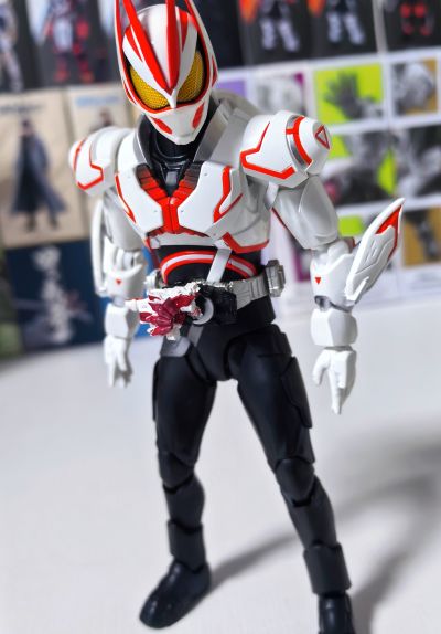 S.H.Figuarts 假面骑士极狐 推进器形态三代