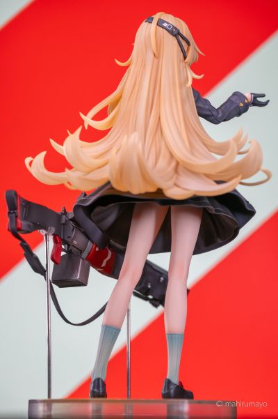 胜利女神：妮姬 吉罗婷