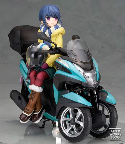 摇曳露营△ 志摩凛+三轮摩托