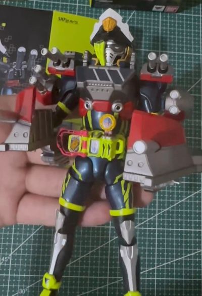 S.H.Figuarts   假面骑士狙击 模拟玩家  50级