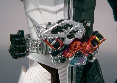 S.H.Figuarts 假面骑士双骑 獠牙王牌形态