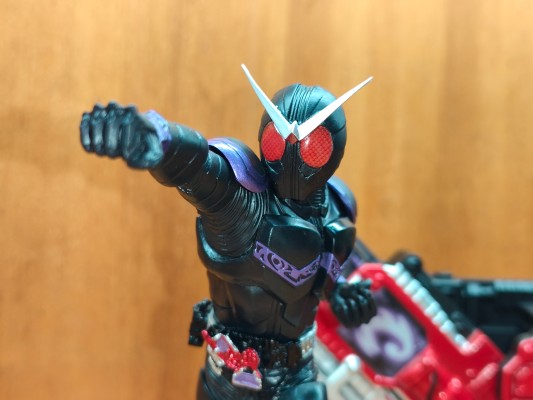 英雄勇像 假面骑士双骑 假面骑士王牌