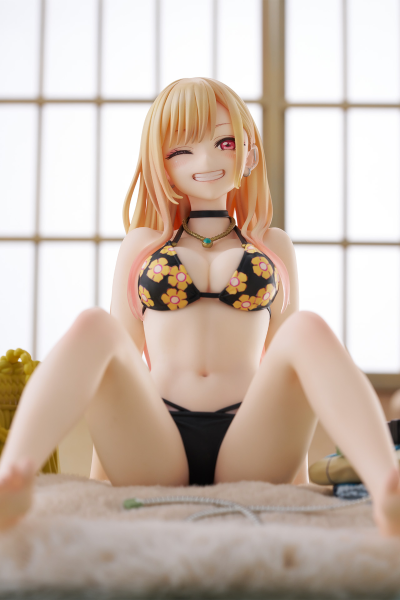 更衣人偶坠入爱河 喜多川海梦 泳装