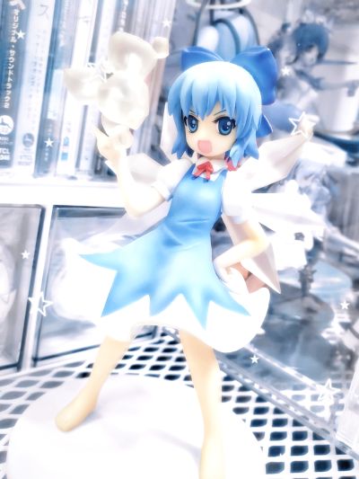 东方Project “氷の小さな妖精”琪露诺 