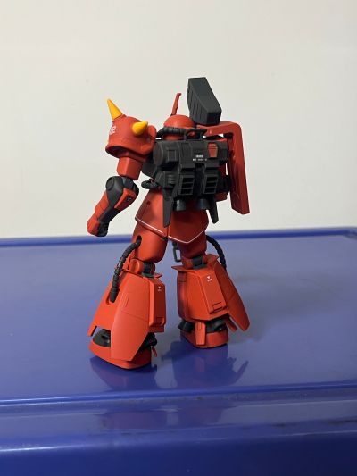 HGUC 1/144 机动战士高达 MSV-R 强尼·莱汀的归来 MS-06R-2 强尼・雷电专用扎古