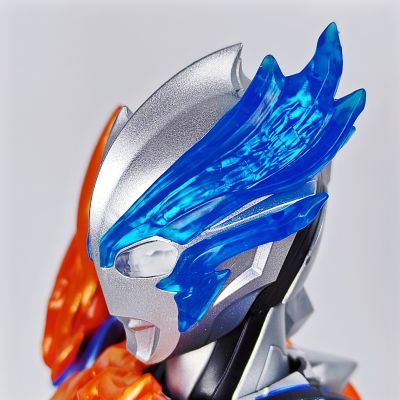 布鲁可积木人  奥特名鉴传奇版 布莱泽奥特曼 法多兰盔甲