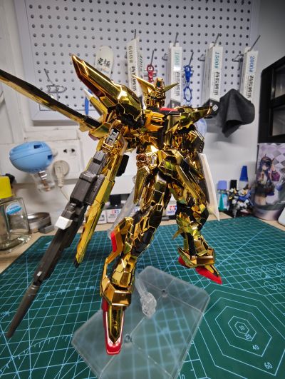 RG 1/144  拂晓高达（大鹫装备）