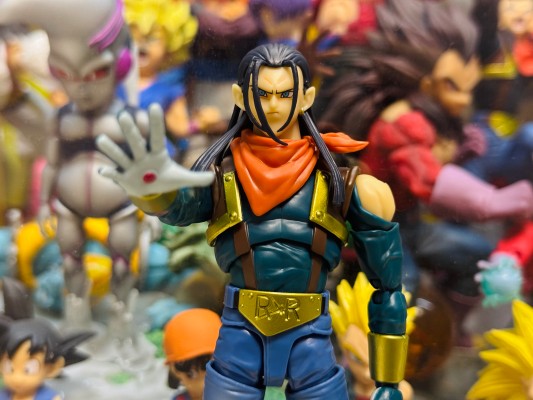 S.H.Figuarts 超级17号