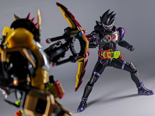 S.H.Figuarts 假面骑士：艾克赛德 假面骑士狂飙 剑斗摩托玩家 等级3