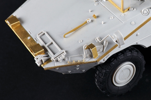 编号:09606 1/35 装甲车辆系列 意大利VBM轮式装甲车