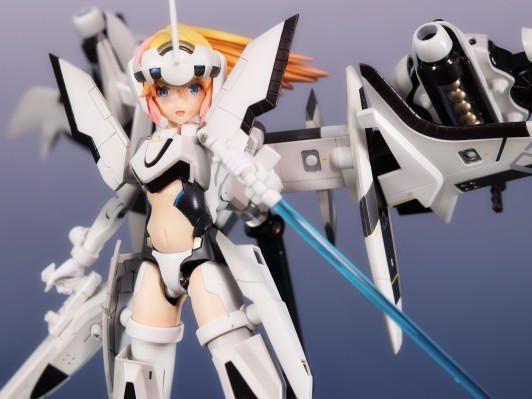 女神装置 武装神姬 安瓦尔 2阶