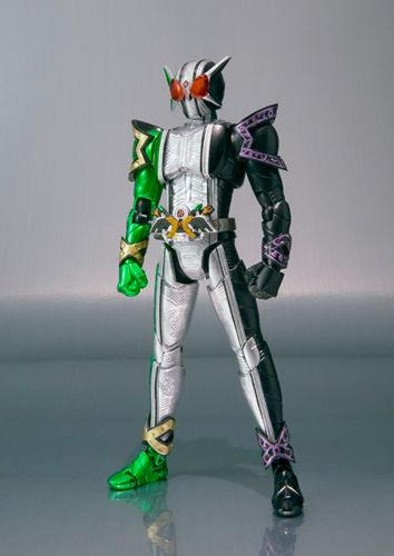 S.H.Figuarts 假面骑士双骑 疾风王牌 极致形态