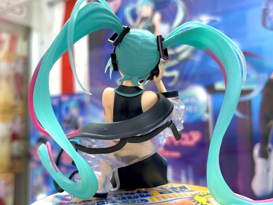 初音未来 压泡面人偶-炫彩科技款-