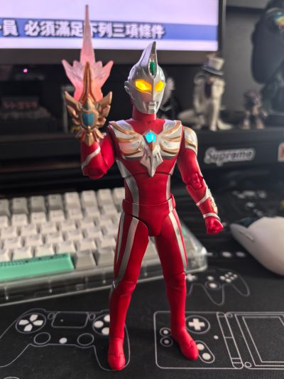 奥特曼光系列 麦克斯奥特曼