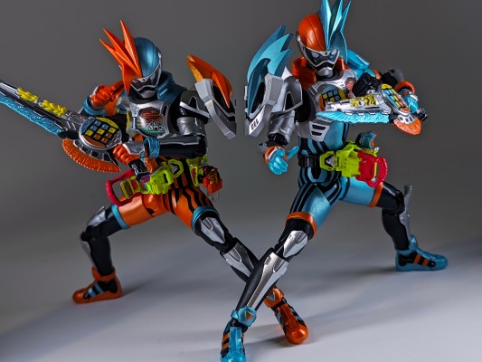 S.H.Figuarts  假面骑士艾克赛德 假面骑士艾克赛德 双人动作玩家 等级20 左右套装