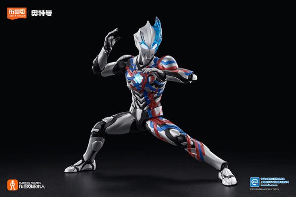 布鲁可积木人  奥特名鉴传奇版 布莱泽奥特曼 法多兰盔甲