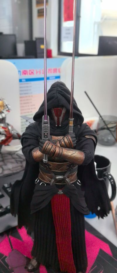 《星球大战：旧共和国武士》达斯·瑞文 1:6比例珍藏人偶