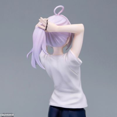 不时用俄语小声说真心话的邻桌艾莉同学动画版 Luminasta “艾莉”运动服
