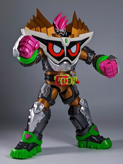 S.H.Figuarts 假面骑士艾克赛德 假面骑士艾克赛德 极限玩家 等级99