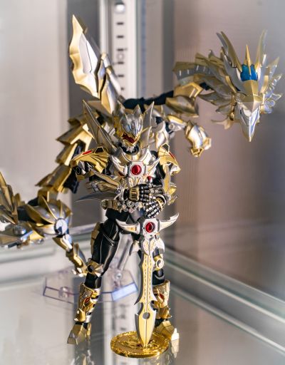 铠甲勇士-光之帝皇战龙