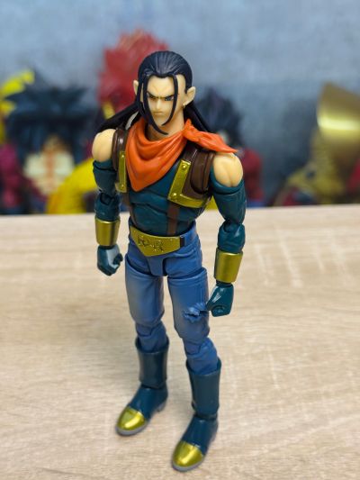 S.H.Figuarts 超级17号